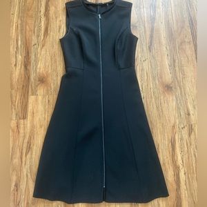 Tahari Black Mesh Side Sleeveless Dress Sz 4